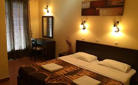 Green Hotel